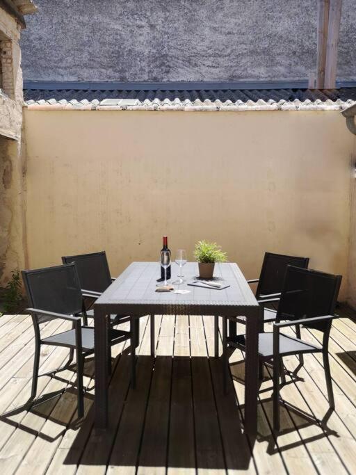 Апартаменты Terrasse Du Get Ревель Экстерьер фото